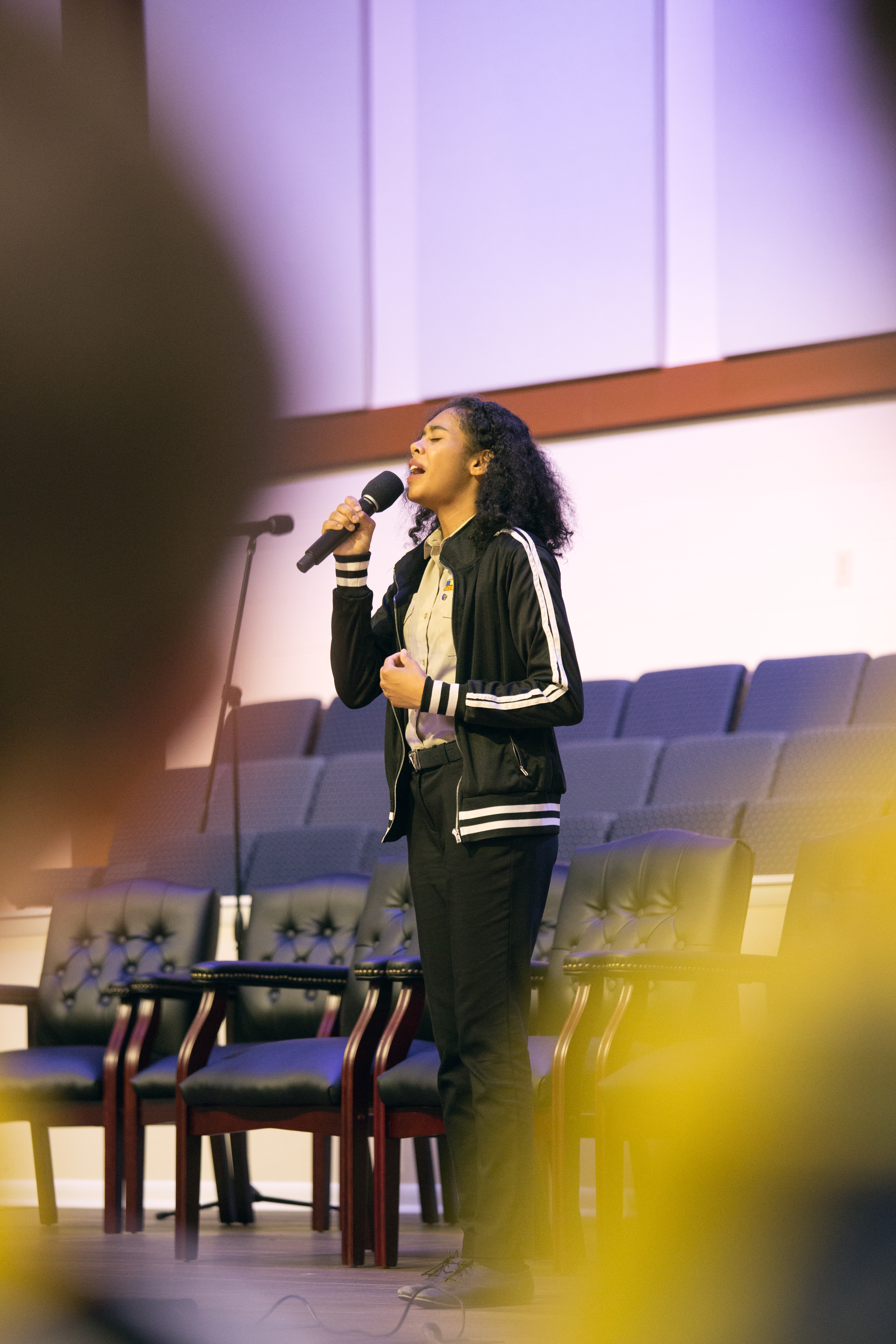 Samantha Grady, the Adventist student who was wounded during the Parkland, Florida mass shooting, sings “I Know My Redeemer Lives.”