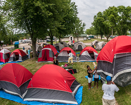 2014 tent city set up Oshkosh