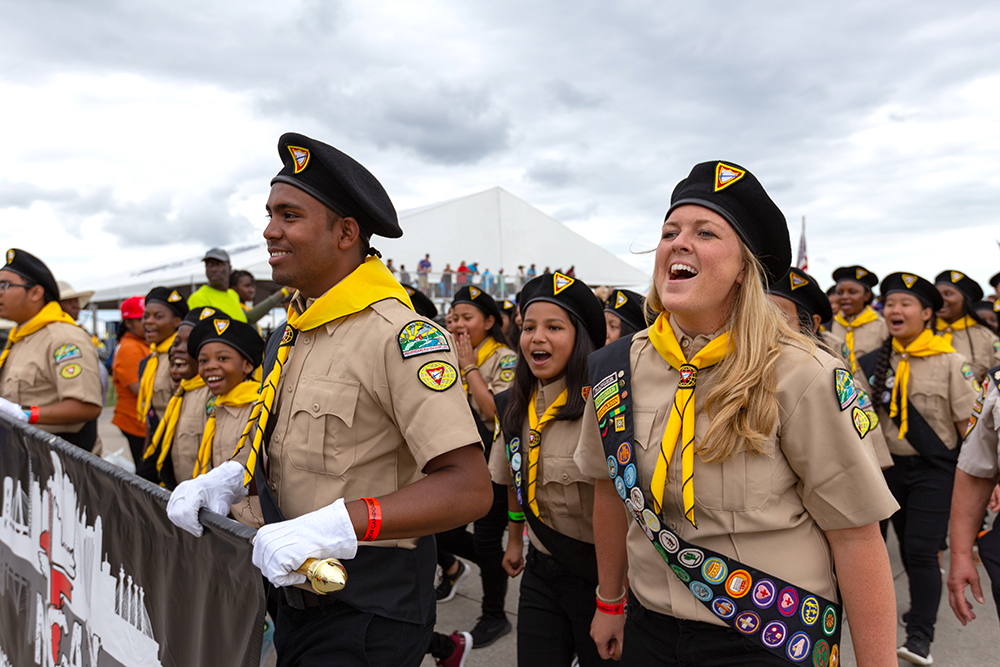 Oshkosh 2019 mid res Kansas city refugee Pathfinder club