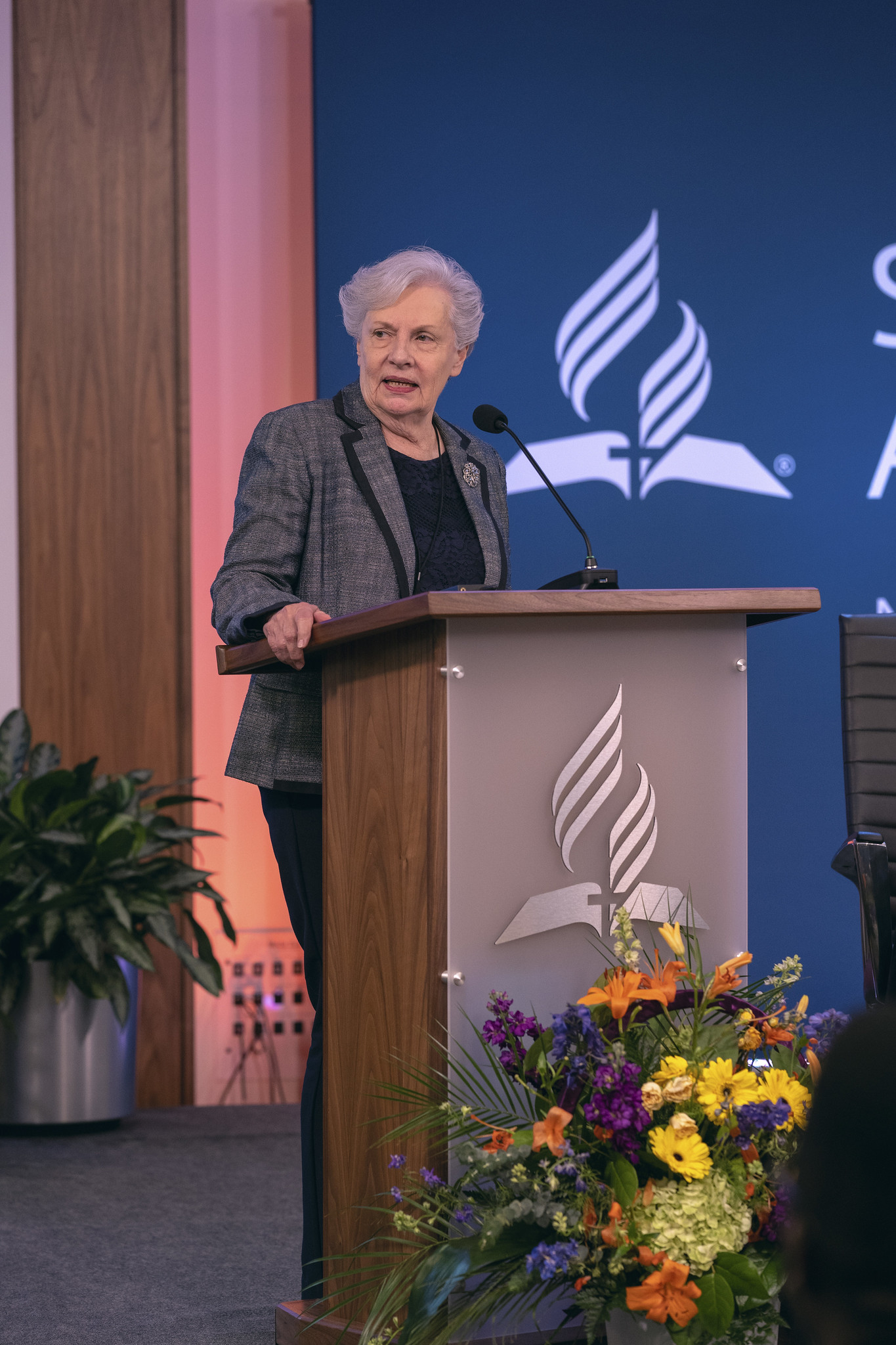 Lilya Wagner, Philanthropic Services for Institutions director, gives her NAD Year-End Meeting report during the afternoon business session on Nov. 4, 2019. Photo by Dan Weber