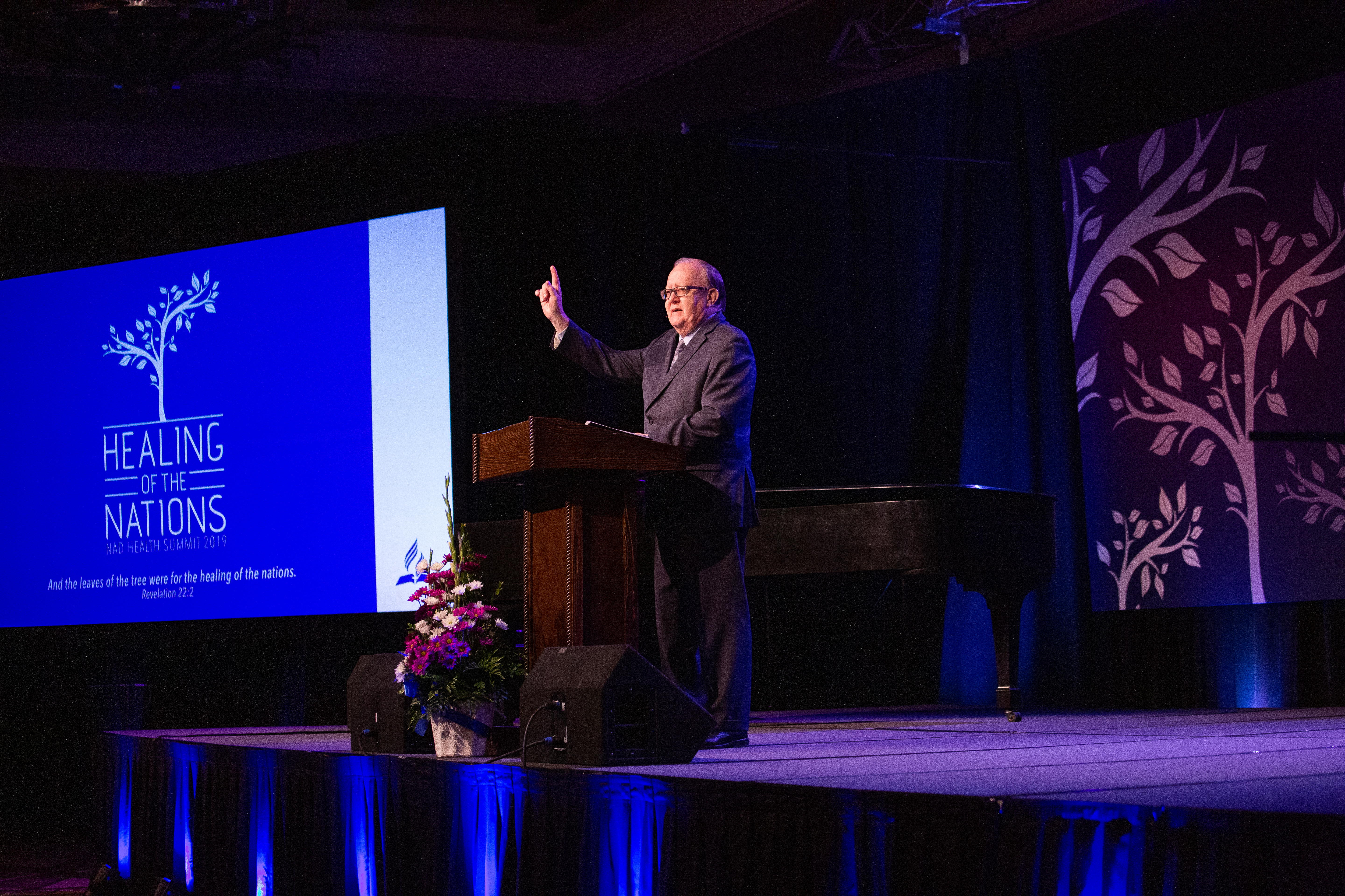 Daniel R. Jackson, president of the North American Division, delivers a message Friday evening on the need for fellowship. 