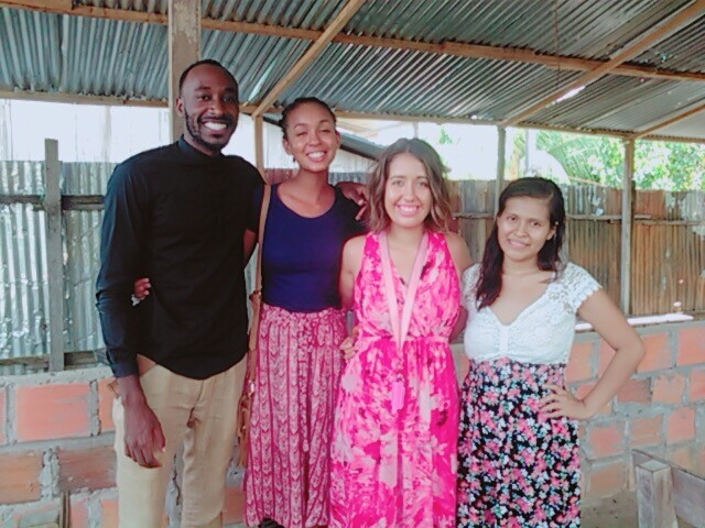 Cristina Norcross and friends in Peru