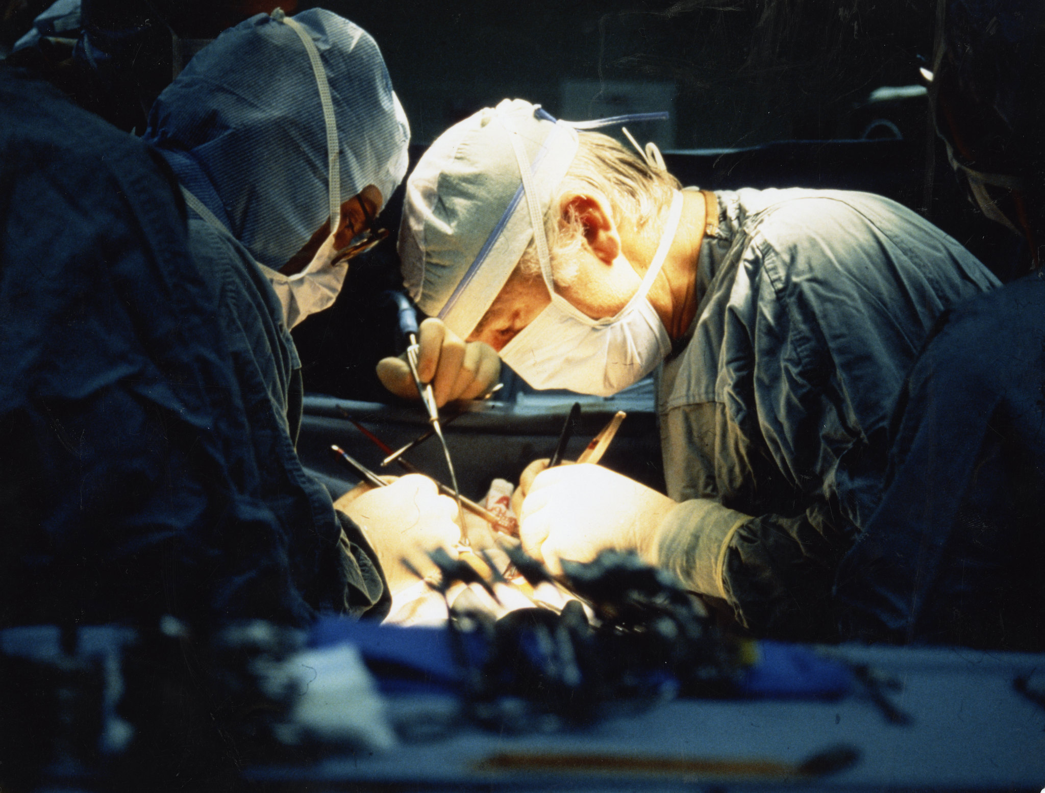 Leonard Bailey, MD, and his team perform surgery on "Baby Fae" in October of 1984. It became one of the world's biggest news stories of the year