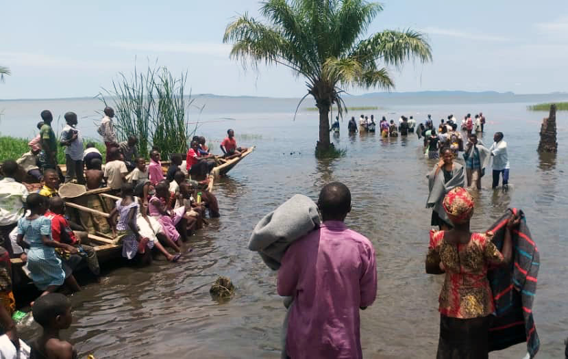 Baptisms at Lake in Chato