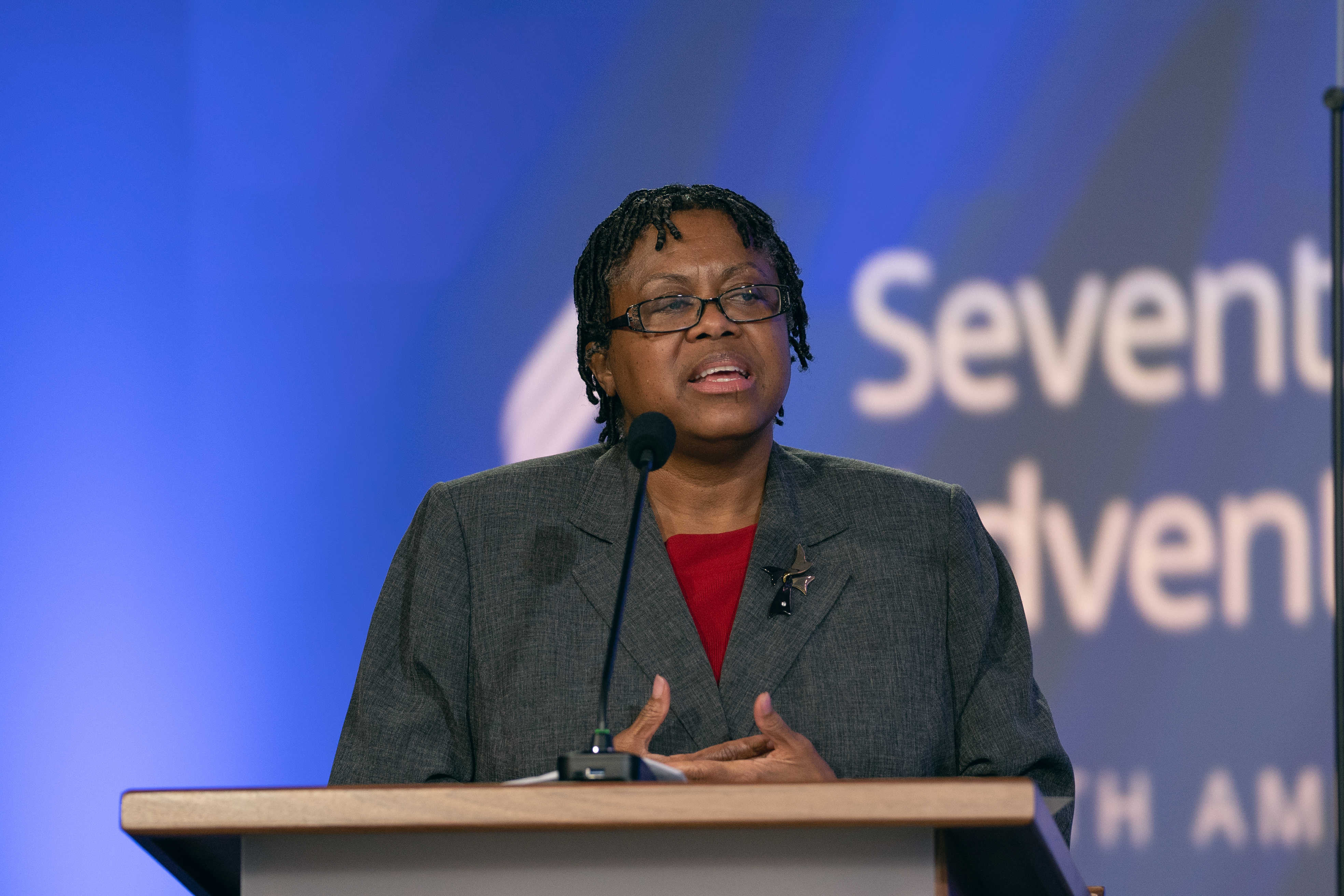 Carolyn Forrest, NAD associate secretary, introduces the presentation on “Biblical Justice and Biblical Ethics in a World of Social Unrest,” which took place November 2. Photo: Pieter Damsteegt.