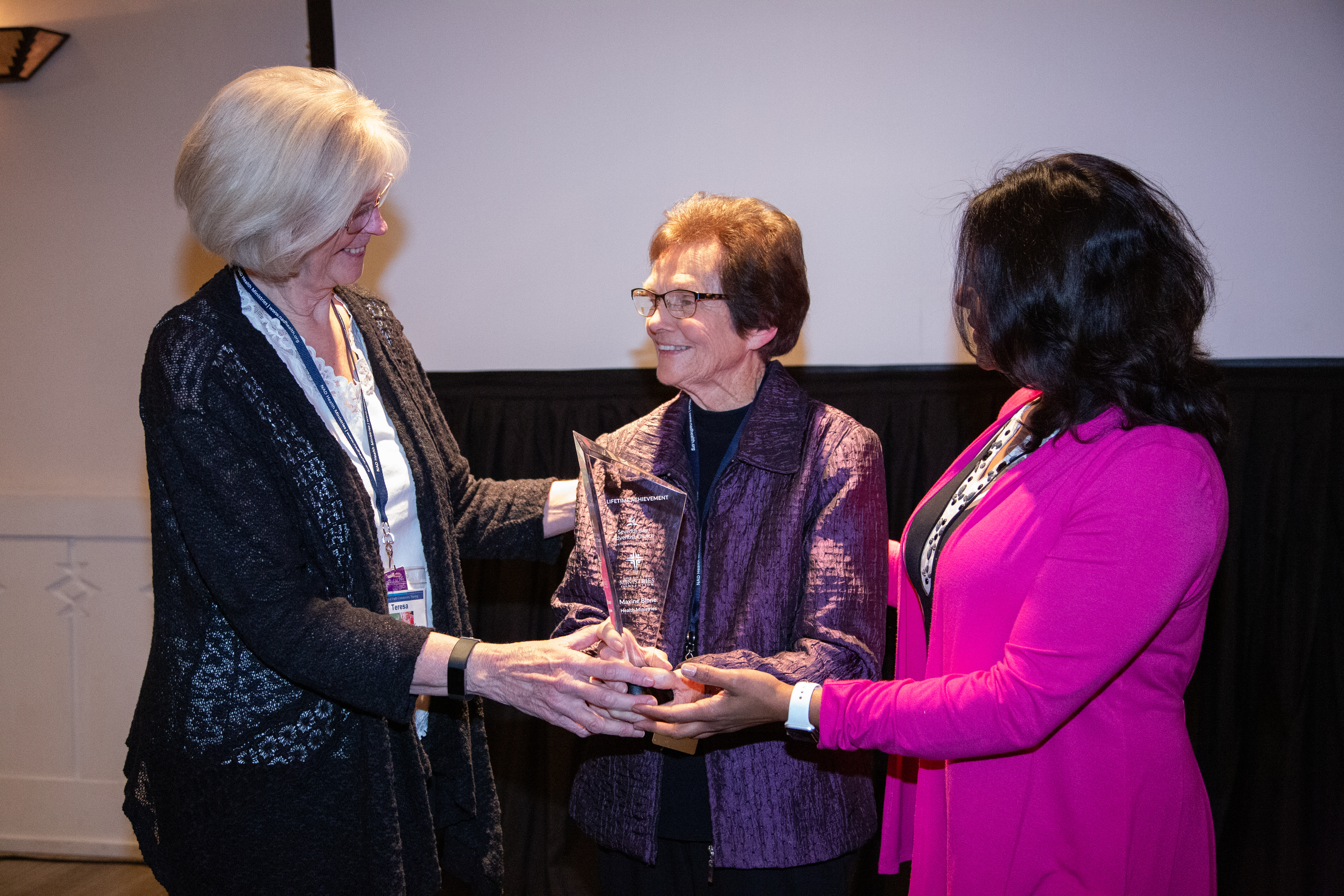 Maxine Bloom receives NAD Lifetime Achievement Award