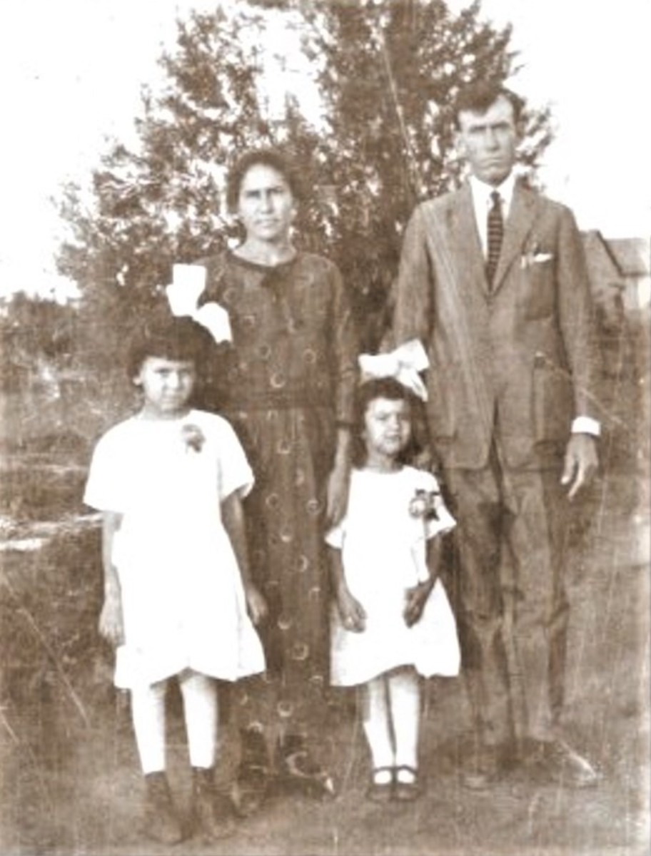 Ignacio Alvarado and family
