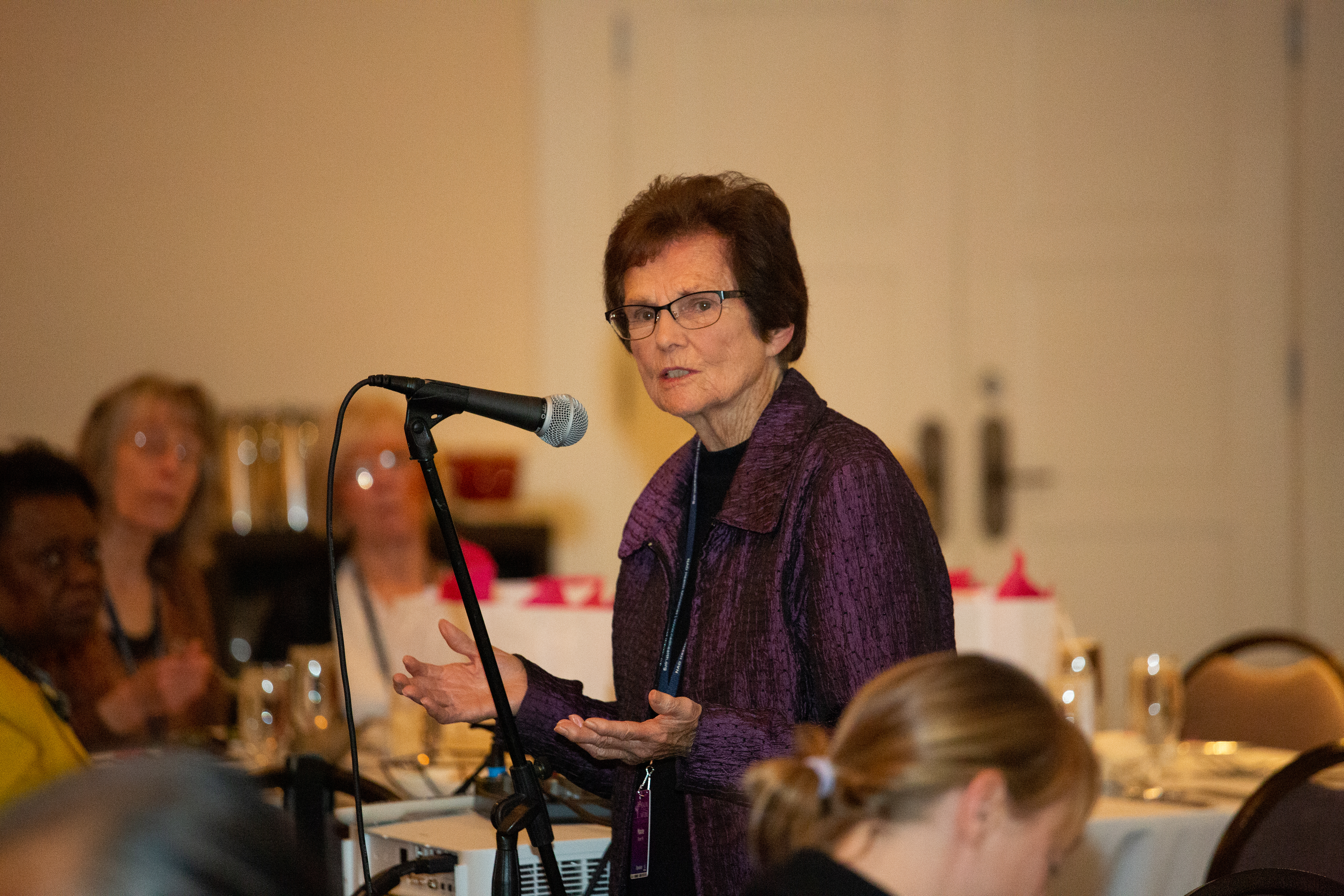 Maxine Bloom shares her passion for faith community nursing during the AAFCN banquet on Jan. 24. 