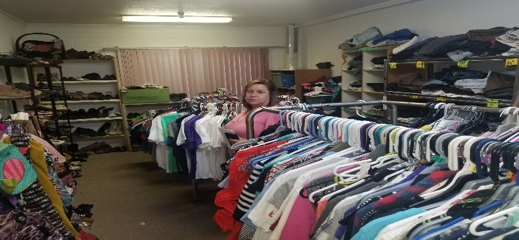 Blythe church gives away clothing during visitor's 3-day stay at the church after crossing the U.S. southern border