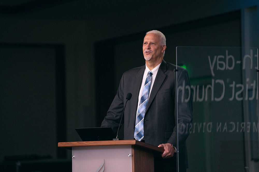 Randy Robinson during his treasurer's report at NAD YEM 2021