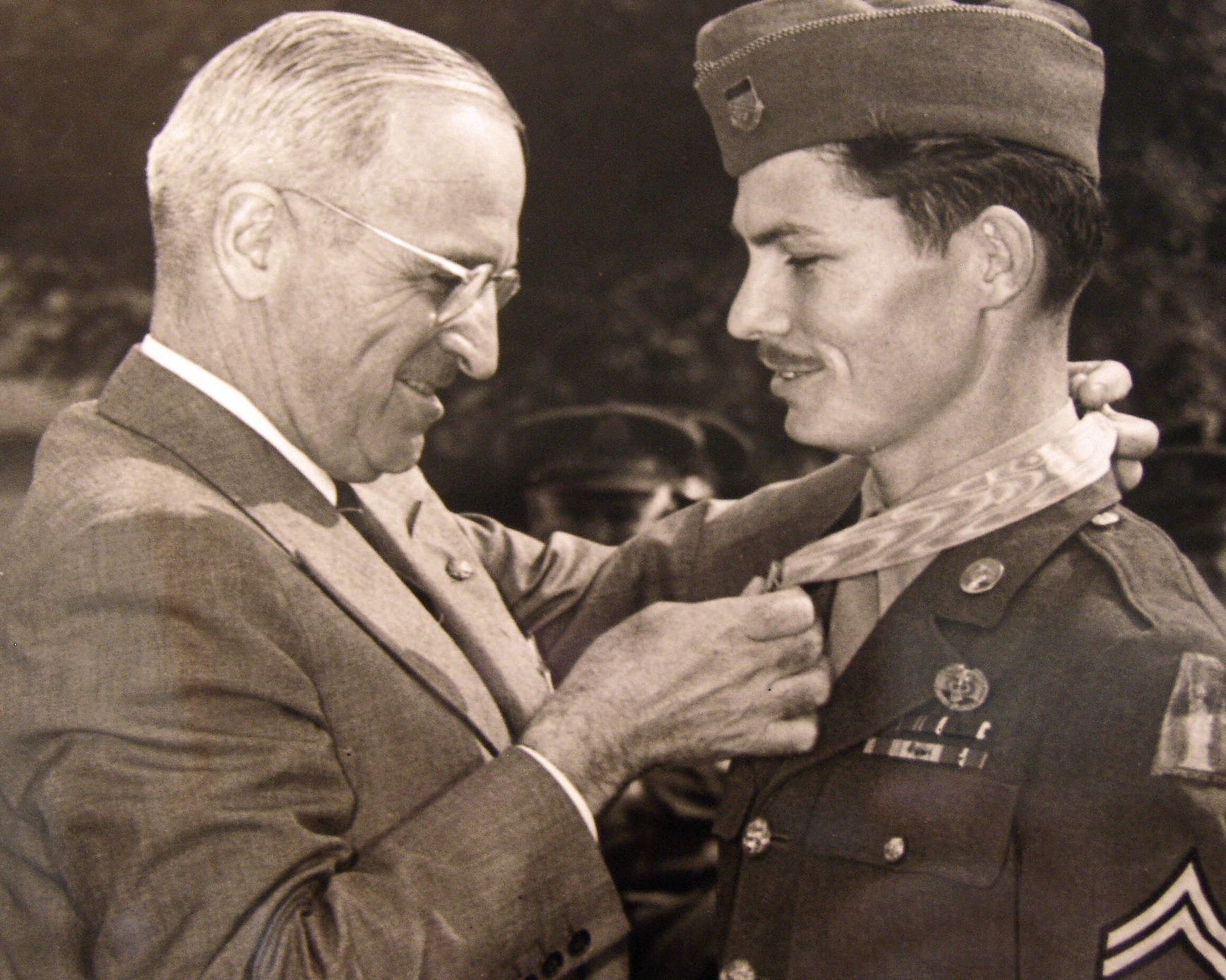 President Harry Truman awards Cpl. Desmond Doss the Medal of Honor. Photo courtesy of the Desmond Doss Council