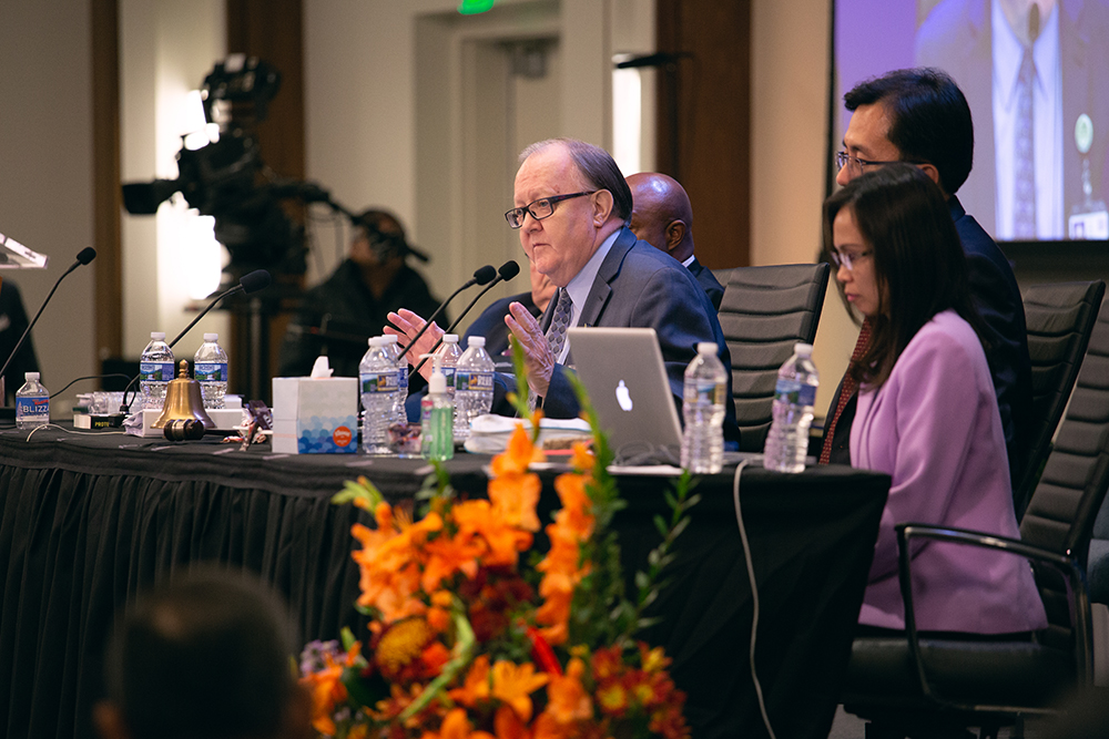 Daniel R. Jackson, NAD president, addresses the delegates at the division's year-end meeting on Nov. 5, 2018.