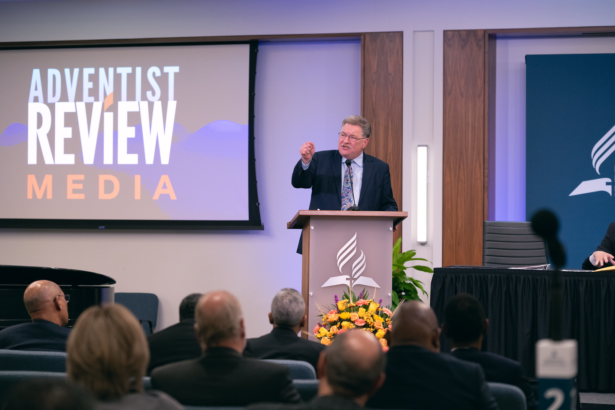 Bill Knott, Adventist Review Ministries