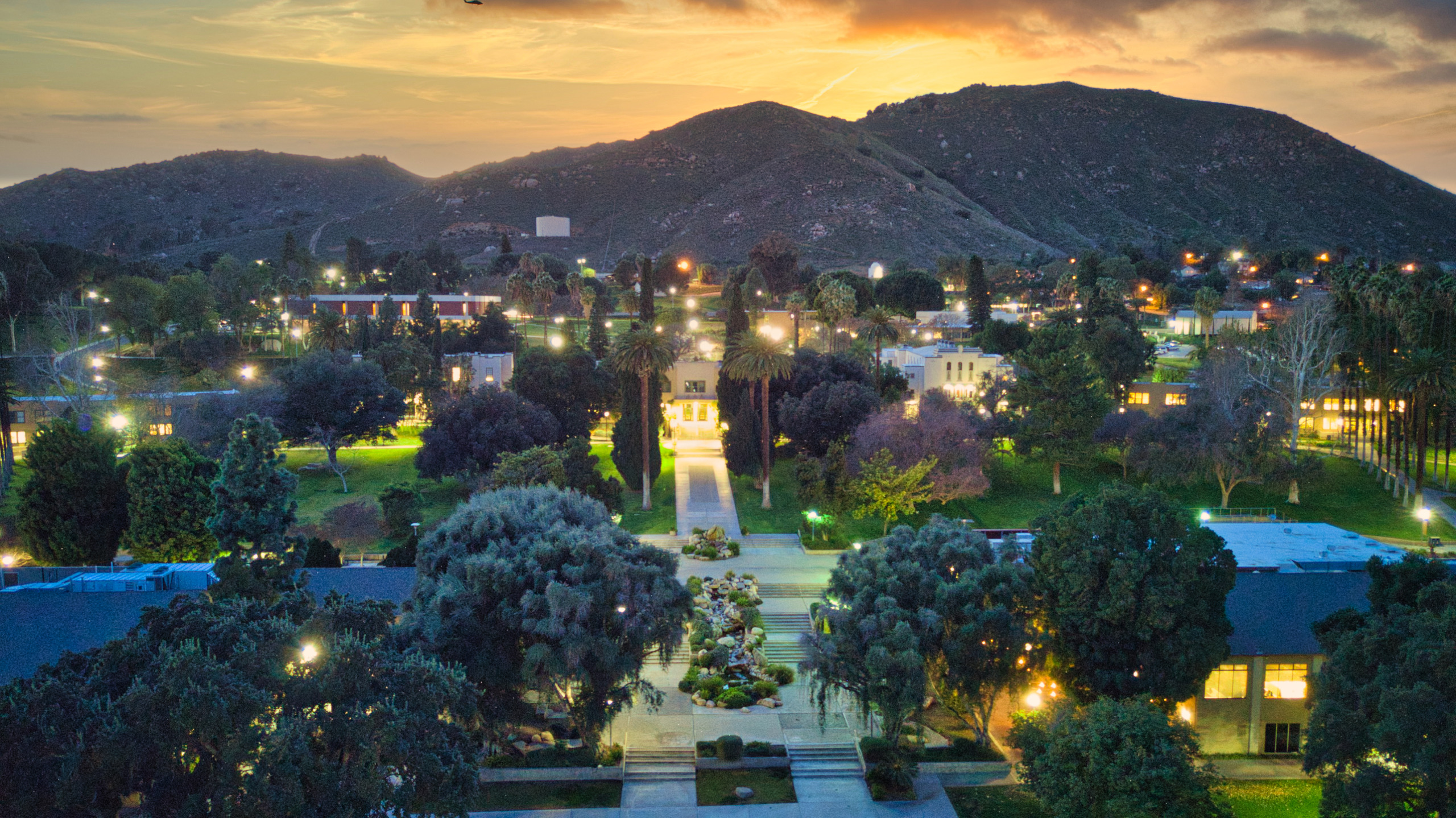 La Sierra University campus photos by Natan Vigna