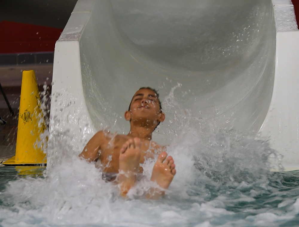 oshkosh 2019 mid res YMCA time during rainy Fri morning Sonja Hults photo 