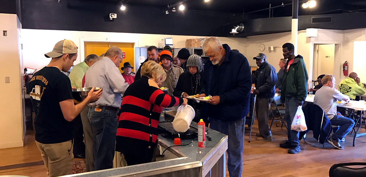 Madison Campus church feeds the homeless (Tennessee)