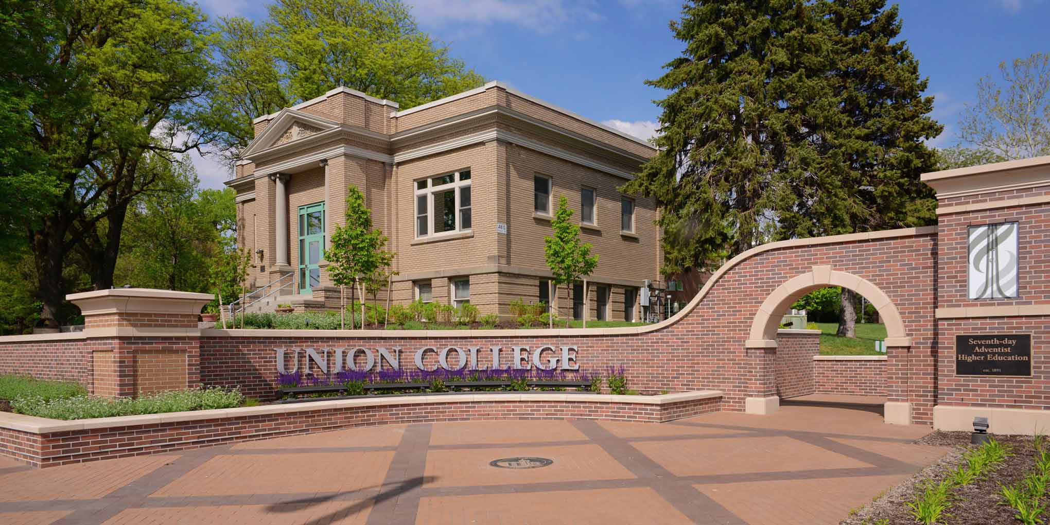 Union College front entrance
